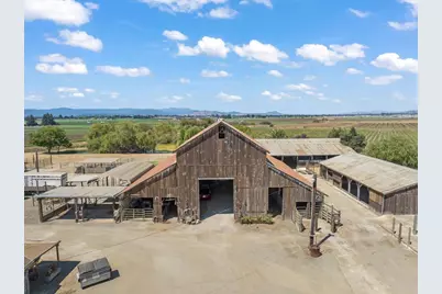 2675 Pacheco Pass Hwy, Gilroy, CA 95020 - Photo 11