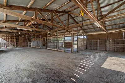 2675 Pacheco Pass Hwy, Gilroy, CA 95020 - Photo 15