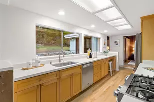 1019 Los Trancos Rd, Portola Valley, CA 94028 - Photo 17