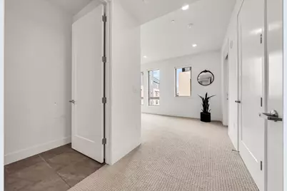 769 Eppleton Ln 302, Foster City, CA 94404 - Photo 17