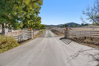 350 San Benancio Rd, Salinas, CA 93908 - Photo 53