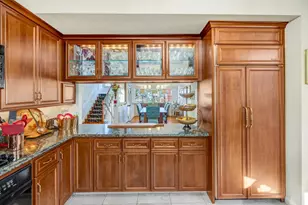 127 16th St, Pacific Grove, CA 93950 - Photo 21