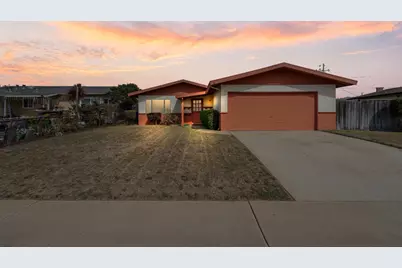 587 Mariposa St, Salinas, CA 93906 - Photo 1