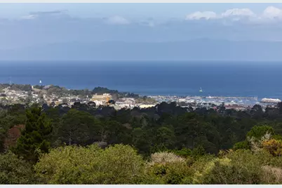 571 Viejo Rd, Carmel, CA 93923 - Photo 3