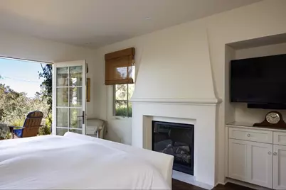 24429 Portola Ave, Carmel, CA 93923 - Photo 17