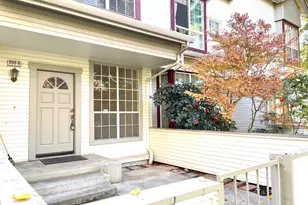 999 Belmont Ter 8, Sunnyvale, CA 94086 - Photo 1