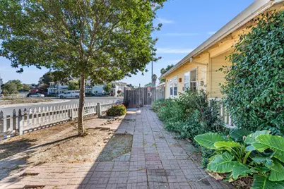 601 Chaparral Ct, Hollister, CA 95023 - Photo 7