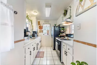 601 Chaparral Ct, Hollister, CA 95023 - Photo 11