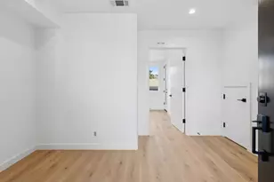 1433 Floribunda Ave 7, Burlingame, CA 94010 - Photo 3