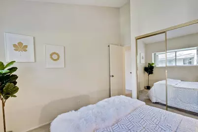 19423 Vineyard Ln, Saratoga, CA 95070 - Photo 27