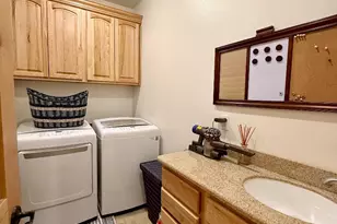 1528 Chippewa St, South Lake Tahoe, CA 96150 - Photo 17