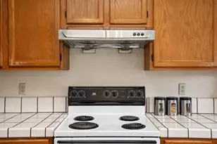 1612 Parkview Green Cir, San Jose, CA 95131 - Photo 43