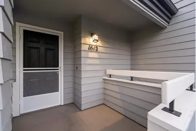 1612 Parkview Green Cir, San Jose, CA 95131 - Photo 9