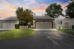 296 Ridgemark Dr, Hollister, CA 95023 - Photo 1