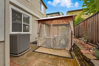 705 Otter Ct, Fairfield, CA 94533 - Photo 29