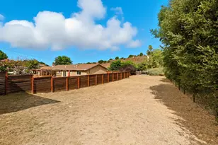 27412 Vista Del Toro Pl, Salinas, CA 93908 - Photo 39