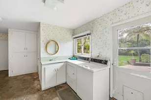 1735 Crockett Ln, Hillsborough, CA 94010 - Photo 35