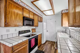 1056 Padre Dr 8, Salinas, CA 93901 - Photo 21