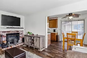 1056 Padre Dr 8, Salinas, CA 93901 - Photo 15