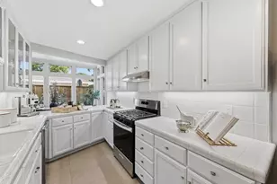 1962 Menalto B, Menlo Park, CA 94025 - Photo 7