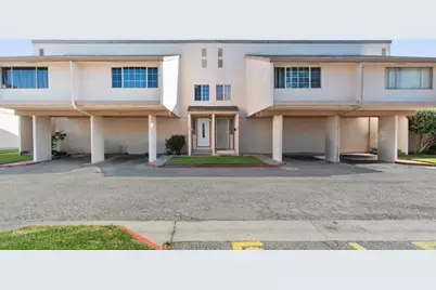 912 Acosta Plz 11, Salinas, CA 93905 - Photo 1