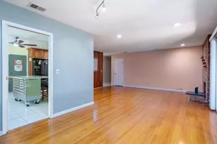 1014 W Homestead Rd, Sunnyvale, CA 94087 - Photo 3