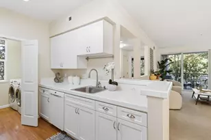 1982 W Bayshore Rd 121, East Palo Alto, CA 94303 - Photo 7