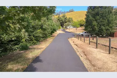 15223 Perry Ln, Morgan Hill, CA 95037 - Photo 29