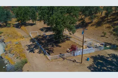 20505 Coalinga Rd, Paicines, CA 95043 - Photo 7