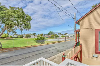 515 13th St, Pacific Grove, CA 93950 - Photo 3
