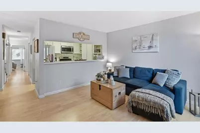 461 Dela Vina Ave 103, Monterey, CA 93940 - Photo 9