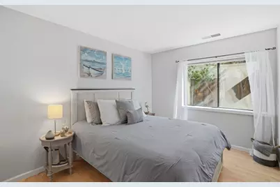 461 Dela Vina Ave 103, Monterey, CA 93940 - Photo 17