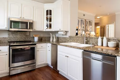 1237 Capuchino Ave 7, Burlingame, CA 94010 - Photo 13