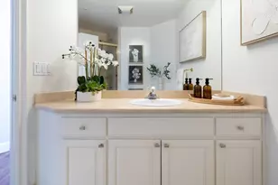 1237 Capuchino Ave 7, Burlingame, CA 94010 - Photo 27