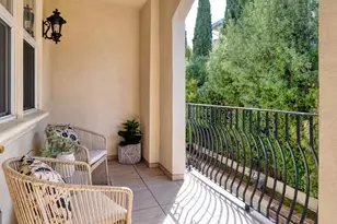 1237 Capuchino Ave 7, Burlingame, CA 94010 - Photo 15