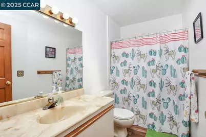 130 Creekside Ct, El Sobrante, CA 94803 - Photo 13