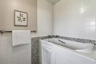 701 Christine Dr, Palo Alto, CA 94303 - Photo 29