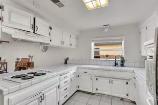1062 Madison Ave, Los Banos, CA 93635 - Photo 5