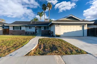 1062 Madison Ave, Los Banos, CA 93635 - Photo 1