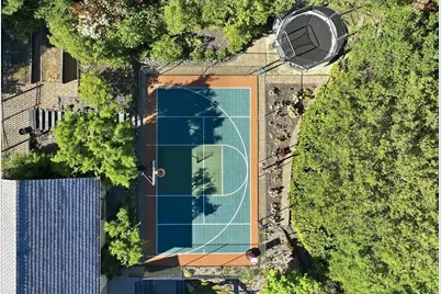 1215 Tournament Dr, Hillsborough, CA 94010 - Photo 189