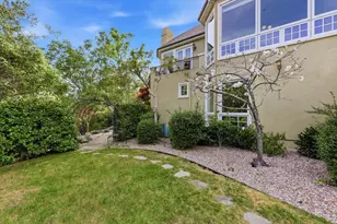 1215 Tournament Dr, Hillsborough, CA 94010 - Photo 177