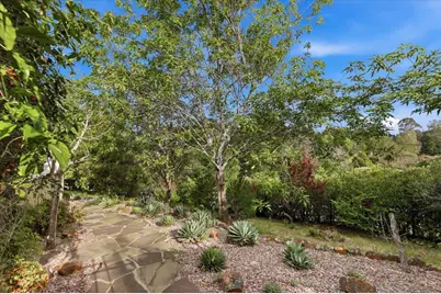 1215 Tournament Dr, Hillsborough, CA 94010 - Photo 179