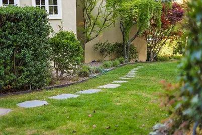 1215 Tournament Dr, Hillsborough, CA 94010 - Photo 15