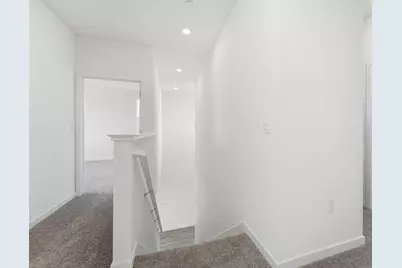 104 Dogwood St, Hollister, CA 95023 - Photo 9