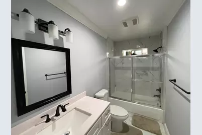 544 W 9th St, Stockton, CA 95206 - Photo 9