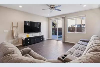 2521 Apricot Way, Gilroy, CA 95020 - Photo 23