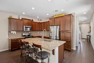 2521 Apricot Way, Gilroy, CA 95020 - Photo 13