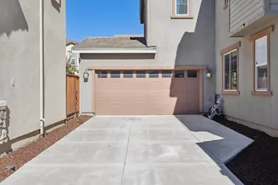 2521 Apricot Way, Gilroy, CA 95020 - Photo 3
