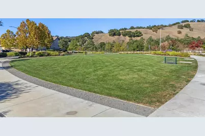 2521 Apricot Way, Gilroy, CA 95020 - Photo 65