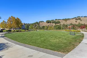 2521 Apricot Wy, Gilroy, CA 95020 - Photo 65